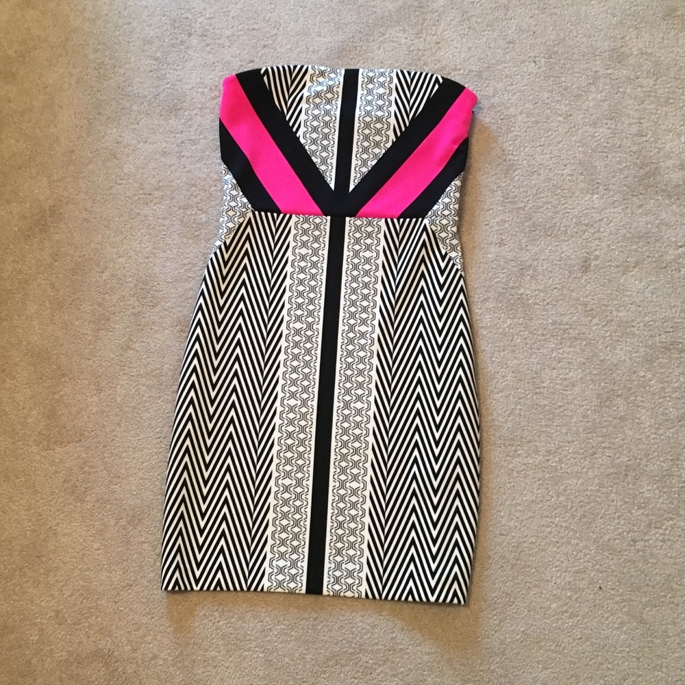 Strapless dress. Worn once. In great condition.